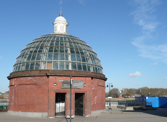 Entrance to the pedestrian tunnel in Greenwich